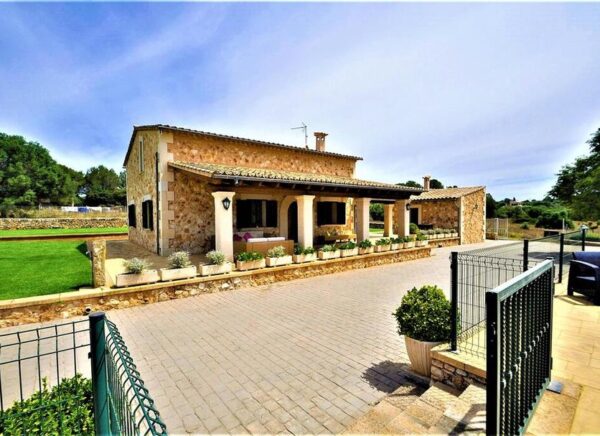Chalets premium Chalets vistas al mar mallorca Mallorca Turismo en Mallorca que visitar Turismo rural en Mallorca Turismo rural en España datos