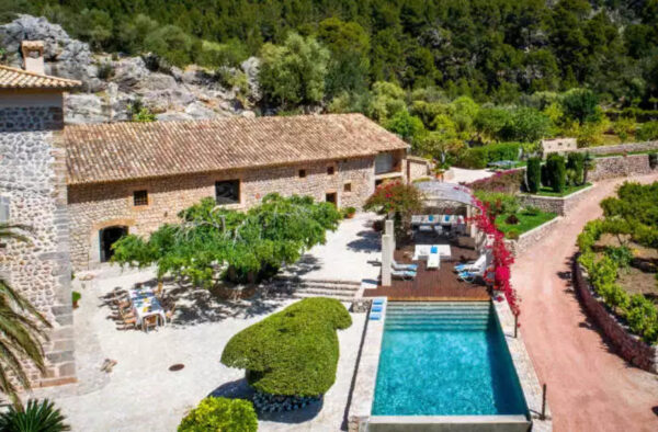 Casa Casas de alquiler vacacional en mallorca Casas vista al mar Mallorca Casas para alquilar en mallorca Casas para eventos Casas para eventos mallorca Casas para eventos con piscina Casa boutique mallorca Casa de lujo Casa rurales mallorca Casa de alquiler vacacional en mallorca Casa Vacacional en mallorca Casas vacacionales Palma de Mallorca Casas con playa Casas con playa privada Casas con playa privada España Casas con piscina climatizada Casas con piscina climatizada privada Casas con jardín y piscina Casas con bibliotecas España Casas con piscina Mallorca Casas con jacuzzi España Casas con jacuzzi Casas con jacuzzi privado Casa rural Casa rural con piscina Casa rural con piscina climatizada Casa rural con piscina privada Casa rural con piscina Alquiler Casa rural familiares Casas de campo Casas de campo de lujo Casas de campo en alquiler en Mallorca Casas de campo en alquiler en Mallorca particulares Casas de campo en alquiler en Mallorca particulares algaida
