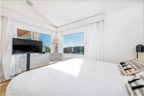 Casas con vista al mar en Mallorca Villas familiares de lujo Finca con piscina Lugares para ir de vacaciones España Casas con jacuzzi Estancia con playa privada Mallorca Casas con piscina climatizada Finca con bodega Casa de alquiler vacacional en mallorca Casa Vacacional en mallorca Casas vacacionales Palma de Mallorca Fincas en mallorca Fincas para alquilar en mallorca Fincas en palma Fincas para eventos en mallorca Finca eventos mallorca Finca con piscina Finca con piscina para celebraciones Finca con piscina para fiesta Finca con piscina para cumpleaños Finca con piscina alquiler Fincas para bodas en mallorca Fincas familiares