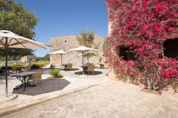 Alquiler de casas para eventos Alquiler casas para eventos Alquiler casas para eventos empresa Casas para eventos Casas para eventos mallorca Casas para eventos con piscina Fincas para eventos en mallorca Finca eventos mallorca Mansion eventos Fincas para bodas en mallorca Finca con piscina para cumpleaños Estancia de lujo Estancia de lujo España Estancia de lujo Mallorca Estancia de lujo Baleares