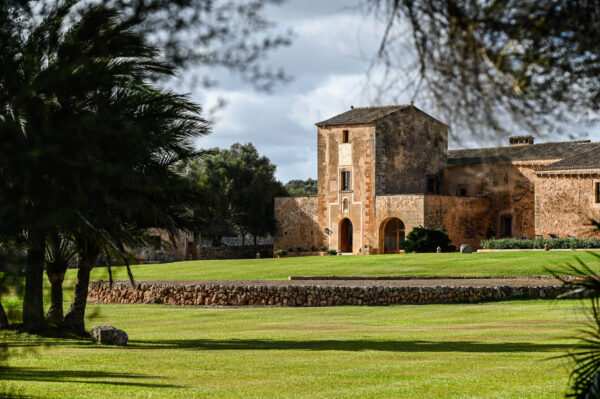 Alquiler de casas para eventos Alquiler casas para eventos Alquiler casas para eventos empresa Casas para eventos Casas para eventos mallorca Casas para eventos con piscina Fincas para eventos en mallorca Finca eventos mallorca Mansion eventos Fincas para bodas en mallorca Finca con piscina para cumpleaños Estancia de lujo Estancia de lujo España Estancia de lujo Mallorca Estancia de lujo Baleares