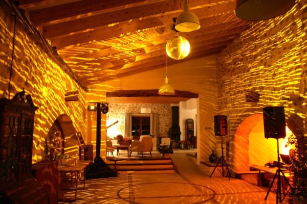 Alquiler de casas para eventos Alquiler casas para eventos Alquiler casas para eventos empresa Casas para eventos Casas para eventos mallorca Casas para eventos con piscina Fincas para eventos en mallorca Finca eventos mallorca Mansion eventos Fincas para bodas en mallorca Finca con piscina para cumpleaños Estancia de lujo Estancia de lujo España Estancia de lujo Mallorca Estancia de lujo Baleares