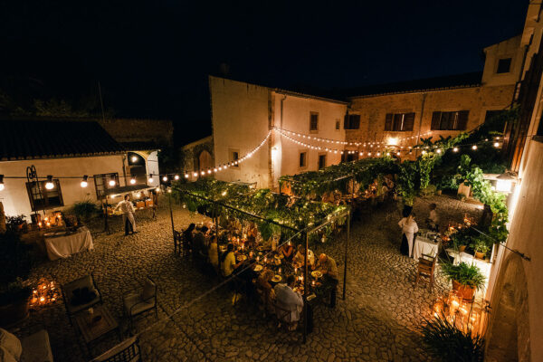 Alquiler de casas para eventos Alquiler casas para eventos Alquiler casas para eventos empresa Casas para eventos Casas para eventos mallorca Casas para eventos con piscina Fincas para eventos en mallorca Finca eventos mallorca Mansion eventos Fincas para bodas en mallorca Finca con piscina para cumpleaños Estancia de lujo Estancia de lujo España Estancia de lujo Mallorca Estancia de lujo Baleares